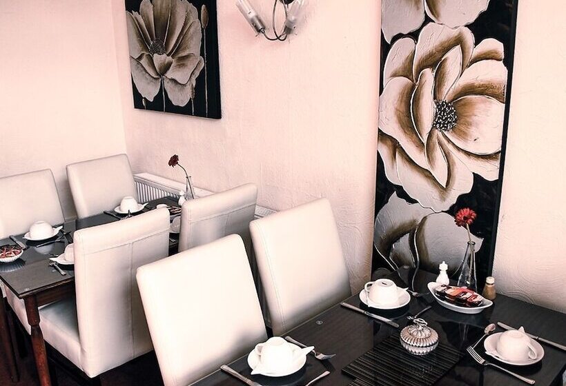 Отель Tennyson House