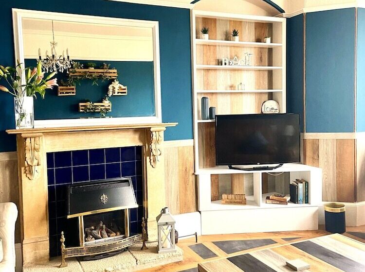 ホテル The Briars