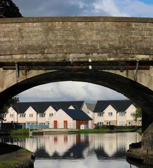 בית מלון כפרי The Bridge Inn