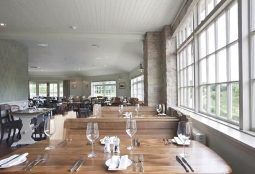 בית מלון כפרי The Bridge Inn