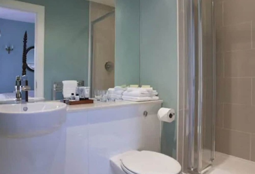 בית מלון כפרי The Bridge Inn