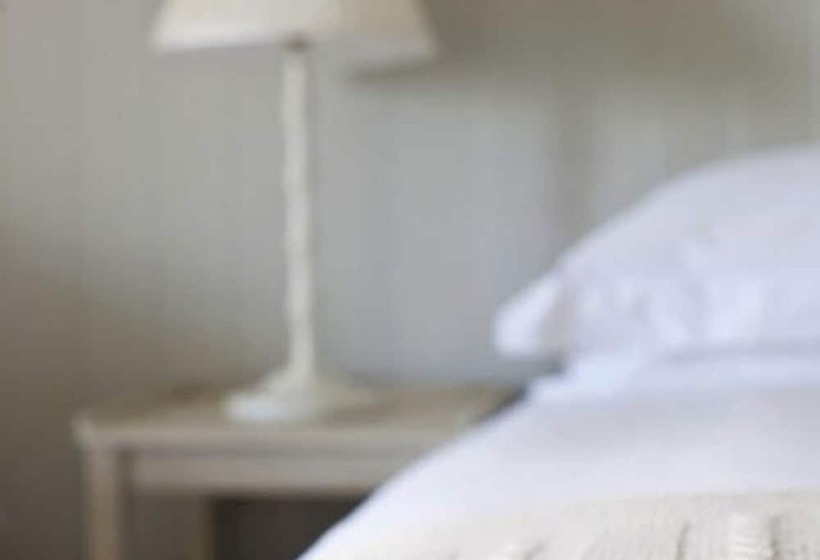 בית מלון כפרי The Bridge Inn