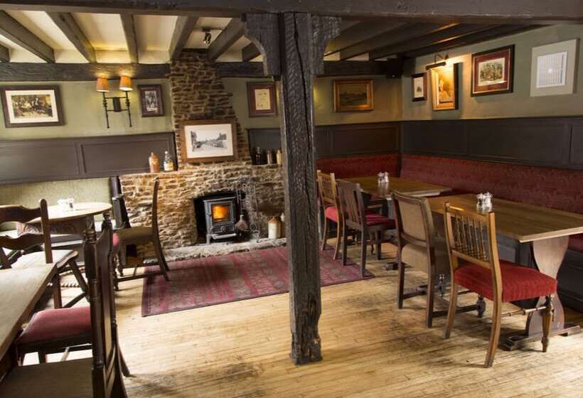 فندق The Cherry Tree   Inn