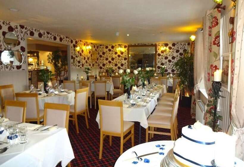 בית מלון כפרי The Commercial