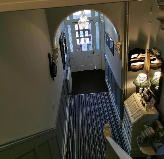 فندق The Elmfield