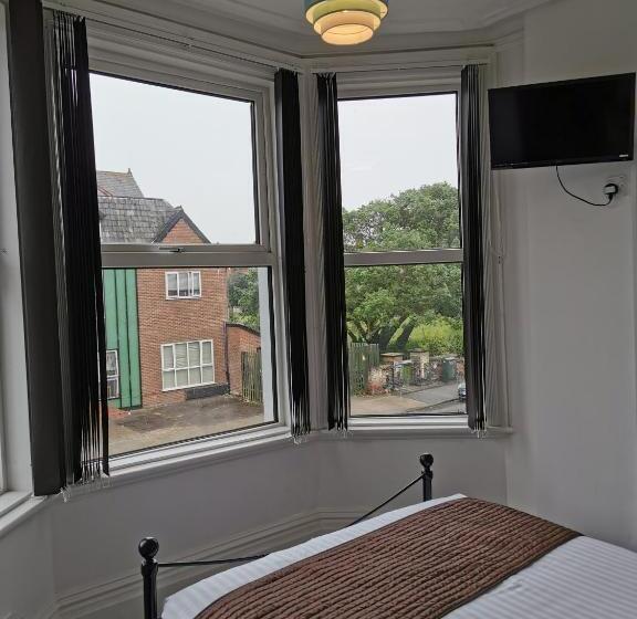 فندق The Elmfield