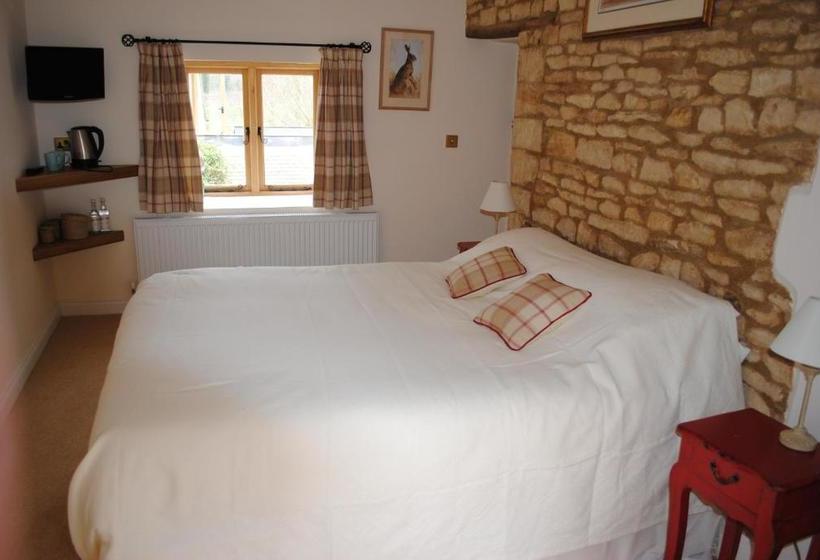 فندق The Fox At Barrington