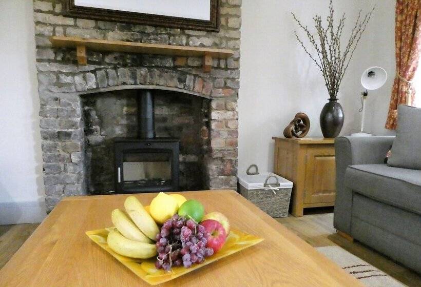 Отель The Frocester