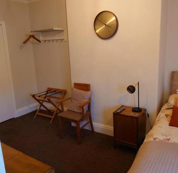 هتل The Golden Sands