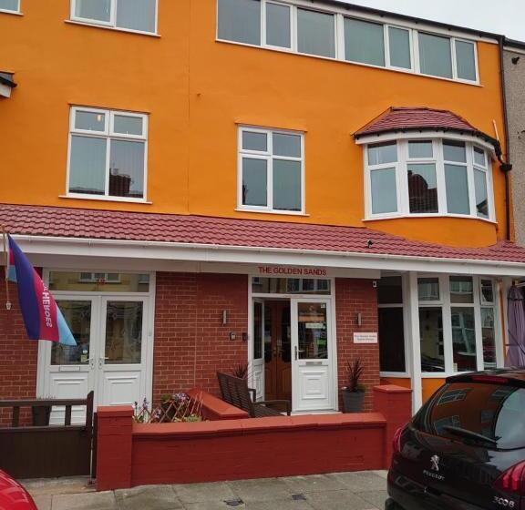 هتل The Golden Sands