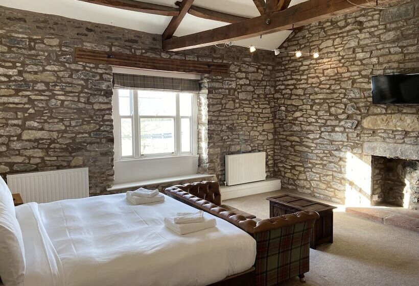 בית מלון כפרי The Greyhound