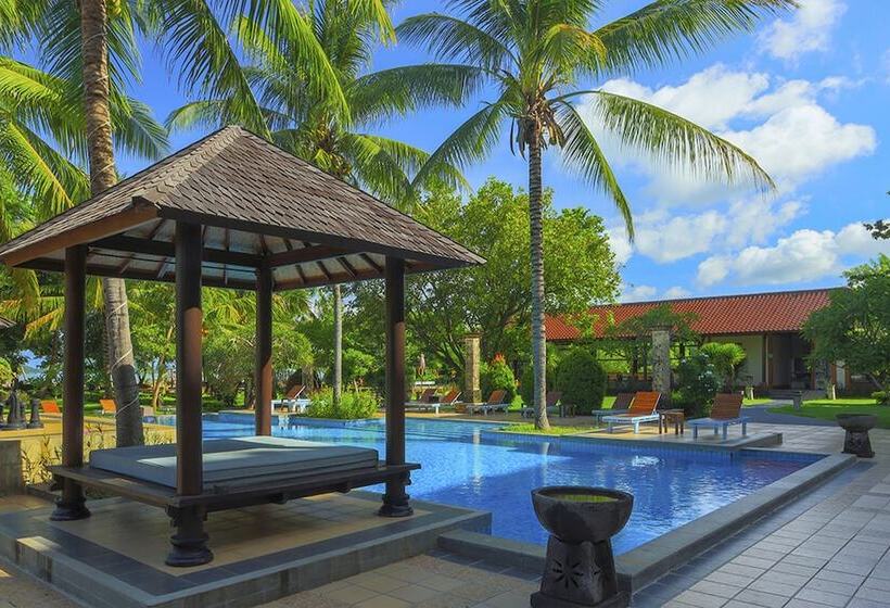 Отель The Jayakarta Suites Komodo Flores