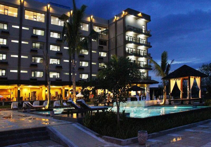 Отель The Jayakarta Suites Komodo Flores