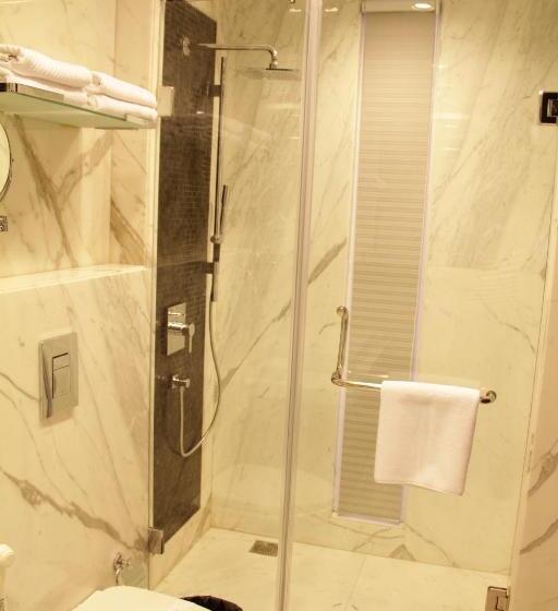 Отель The Nanee Suites