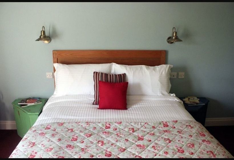 ホテル The Roebuck Inn