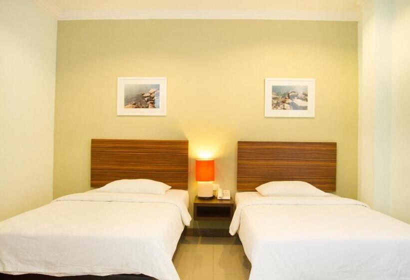 هتل The Studio Inn Nusa Dua