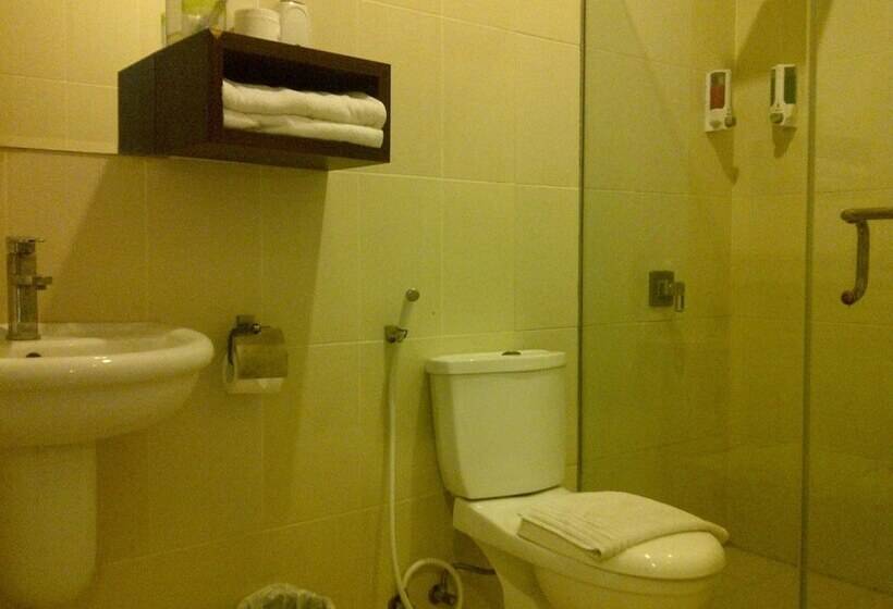 هتل The Studio Inn Nusa Dua