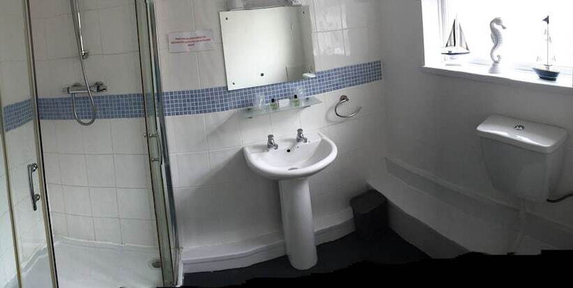 ホテル The Victoria