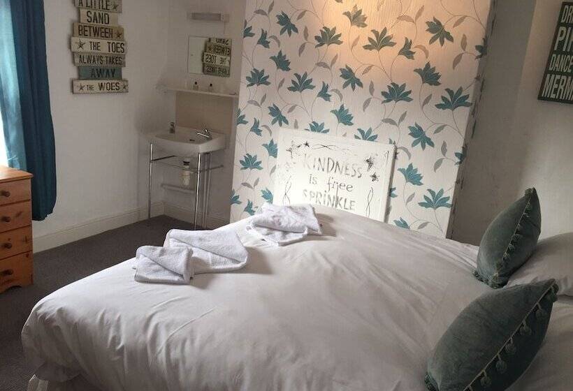 ホテル The Victoria