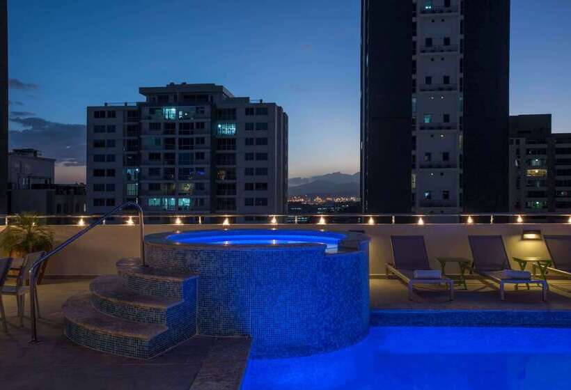 فندق Tryp By Wyndham Panama Centro