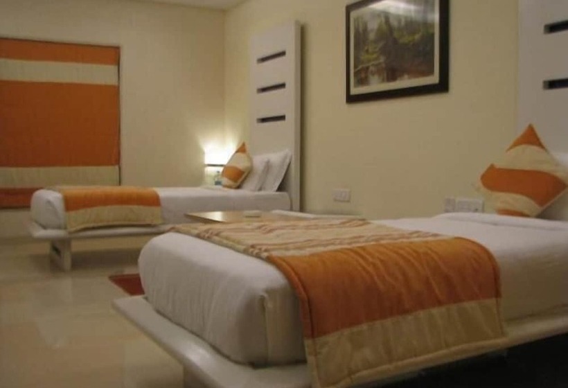 בית מלון כפרי United 21