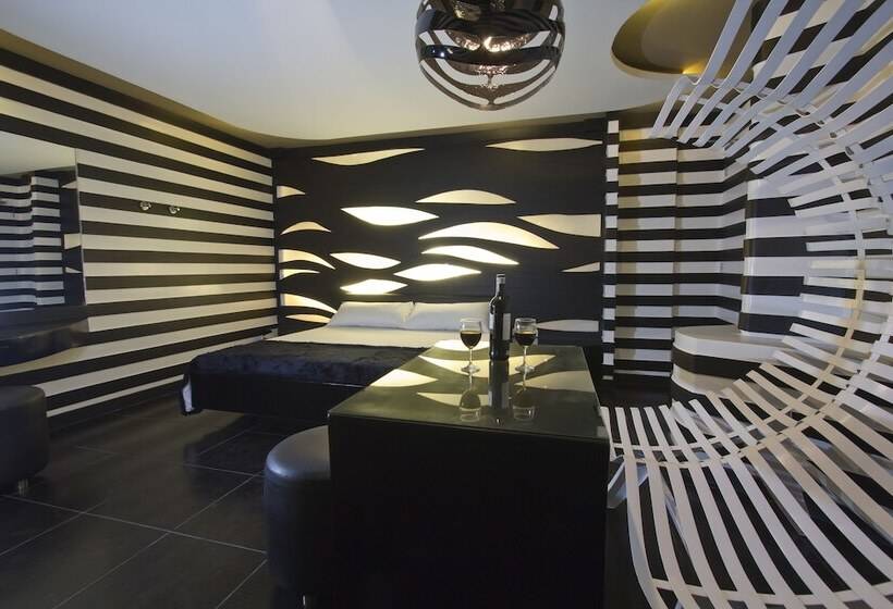 هتل Victoria Court North Edsa   Caloocan