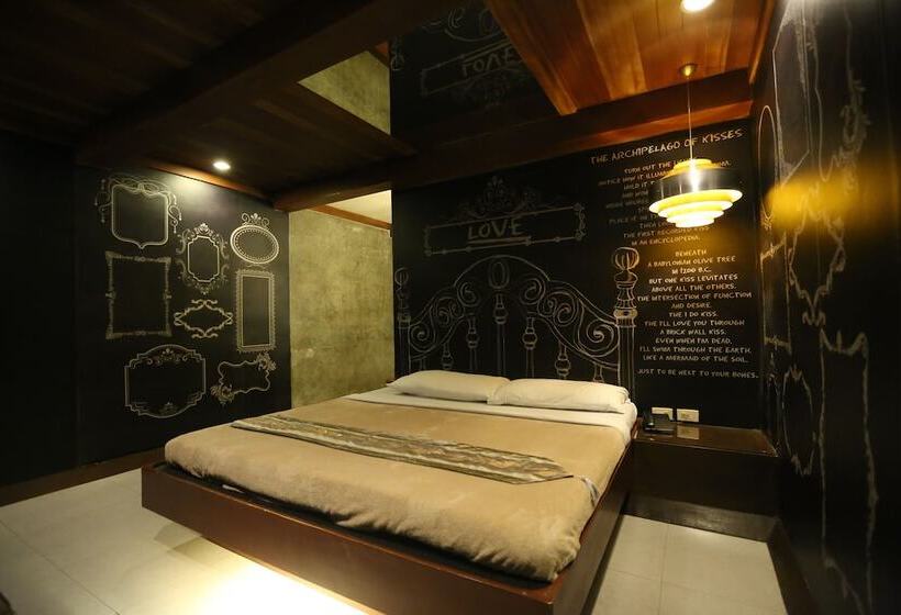 هتل Victoria Court Suites   Pasig