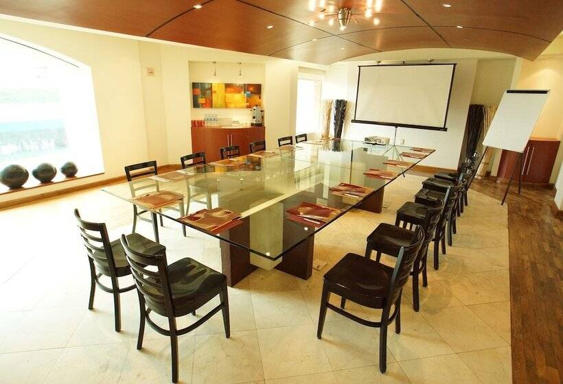 בית מלון כפרי Victoria Poza Rica By Brahma