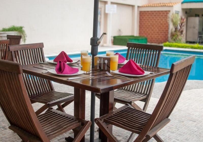 בית מלון כפרי Victoria Poza Rica By Brahma