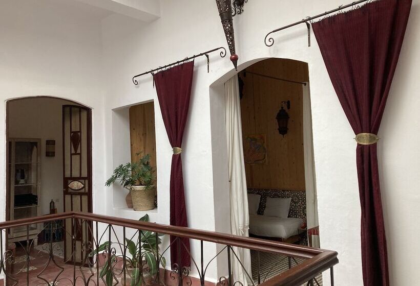 ホテル Riad Villa Garance