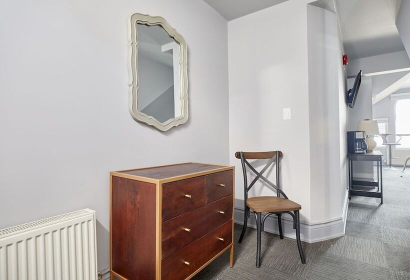 Отель Sonder The Wellesley