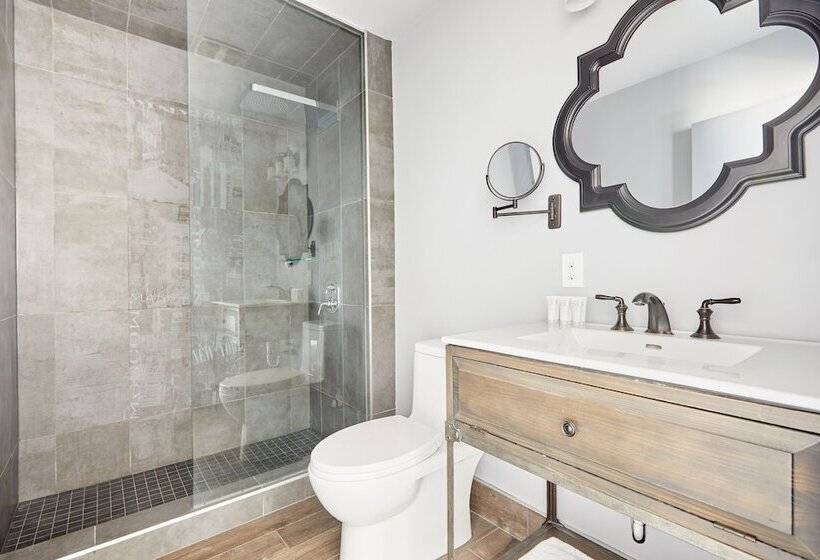 Отель Sonder The Wellesley