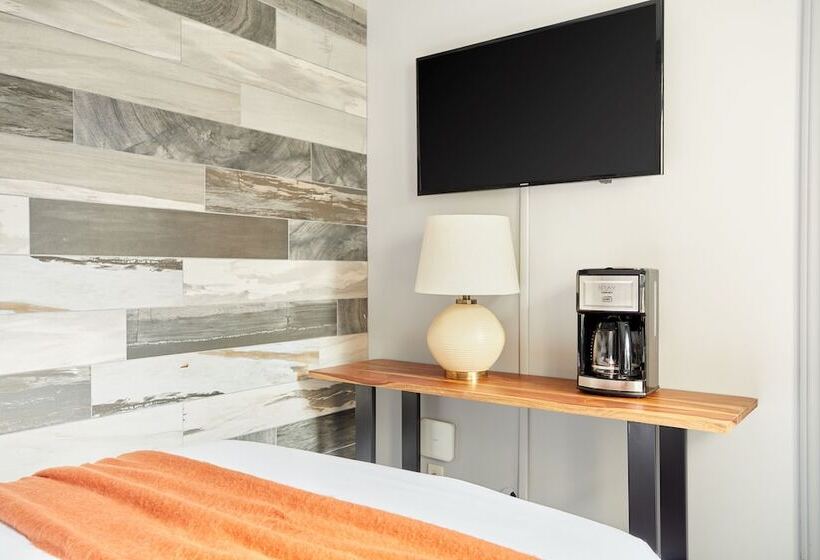 Отель Sonder The Wellesley