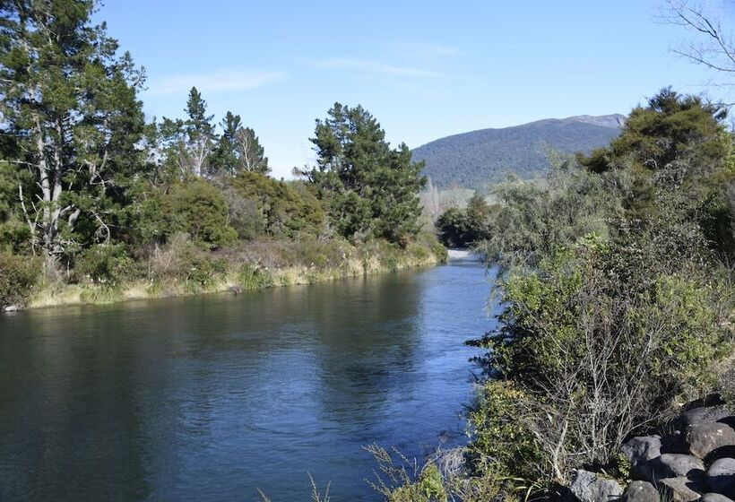 Judges Pool Motel Turangi