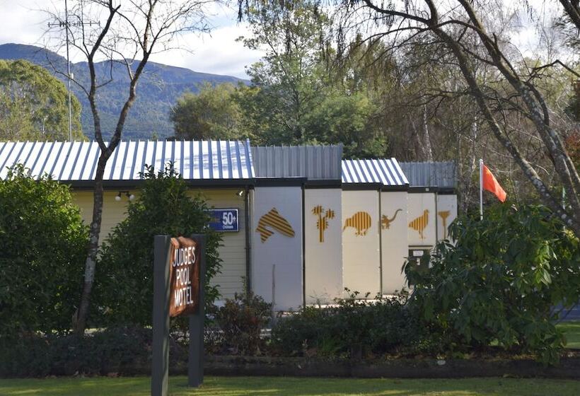 Judges Pool Motel Turangi
