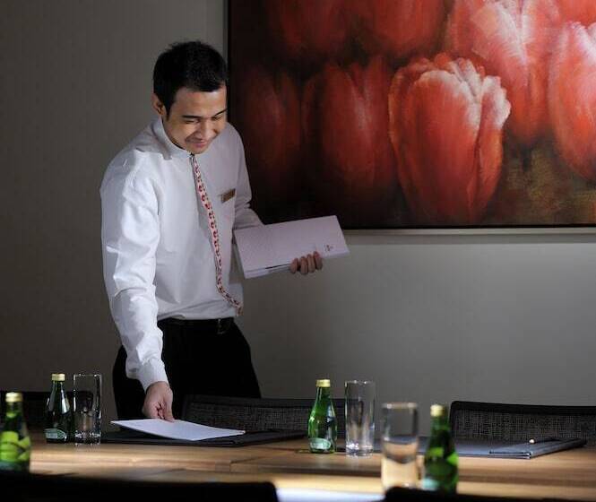 Marriott Executive Apartments Riyadh, Convention Center