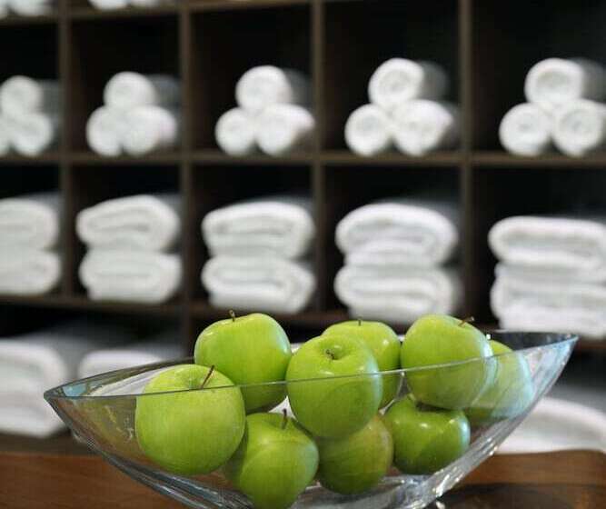 Marriott Executive Apartments Riyadh, Convention Center