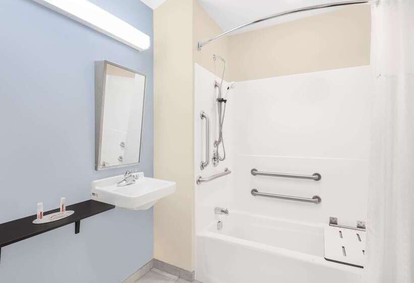 Microtel Inn & Suites By Wyndham Waynesburg