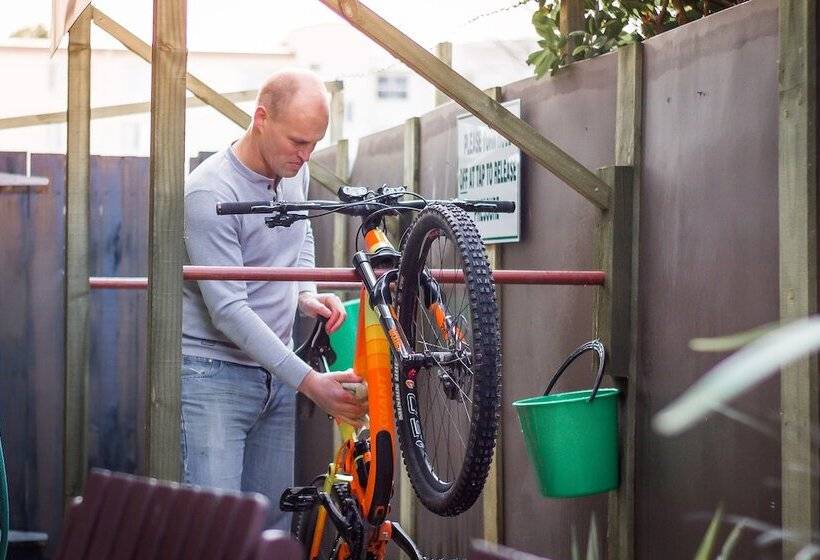 モーテル Emerald Spa Motor Inn