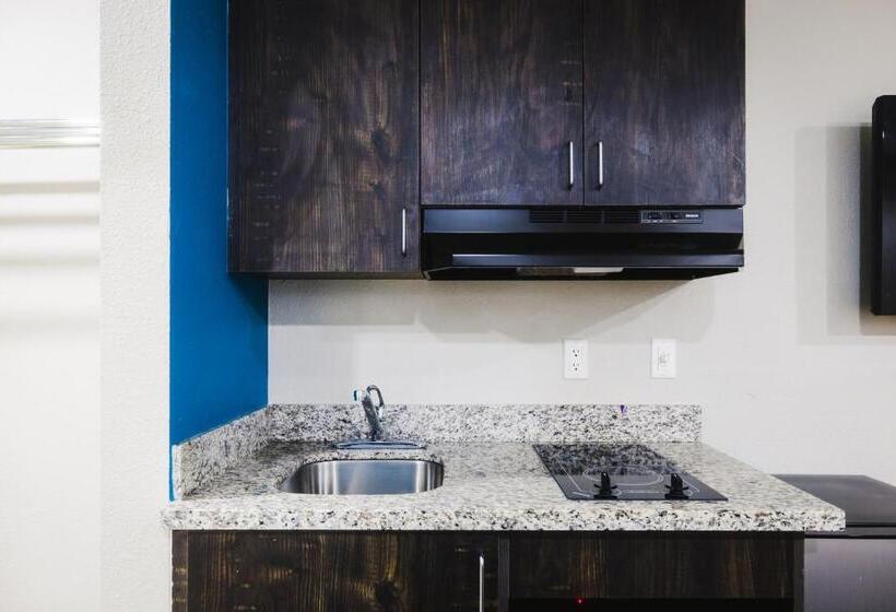 Мотель Scottish Inn & Suites