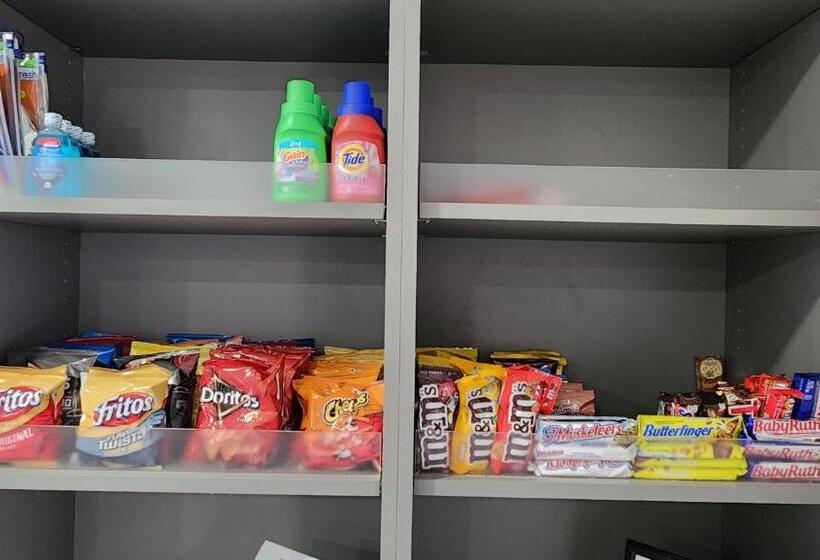 Мотель Scottish Inn & Suites