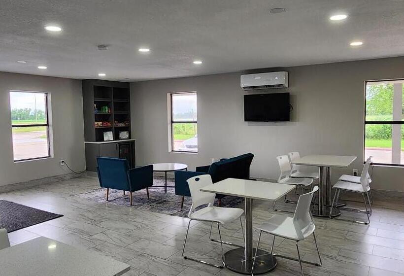 Мотель Scottish Inn & Suites