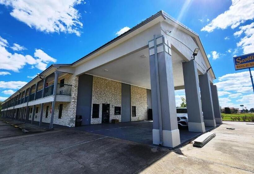 Мотель Scottish Inn & Suites