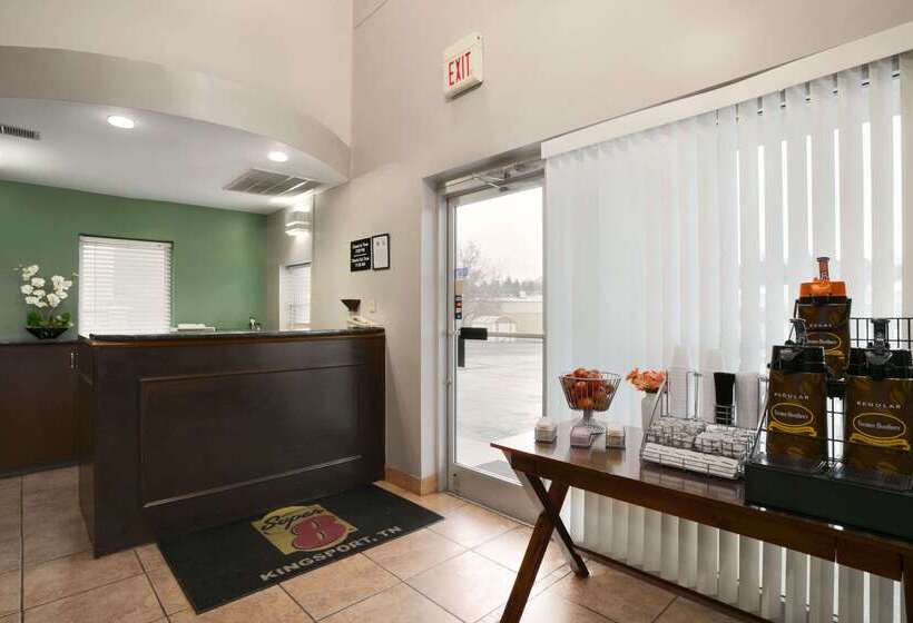 فندق على الطريق Super 8 By Wyndham Kingsport