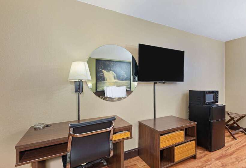 فندق على الطريق Super 8 By Wyndham Kingsport