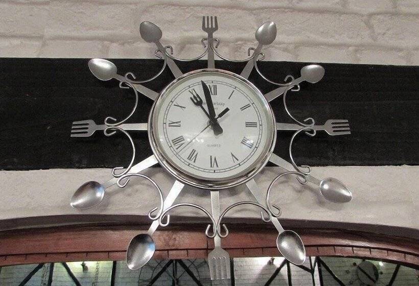 פנסיון The Sherborne Lodge