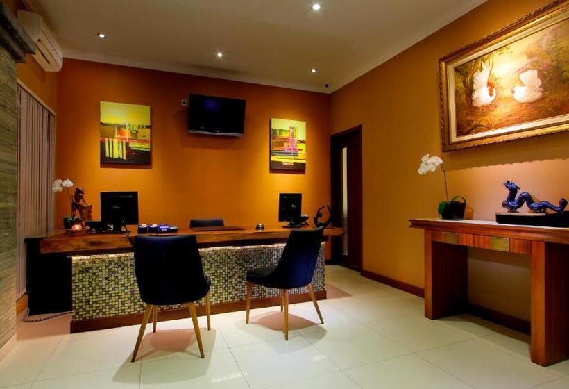 إقامة The Banyumas Villa