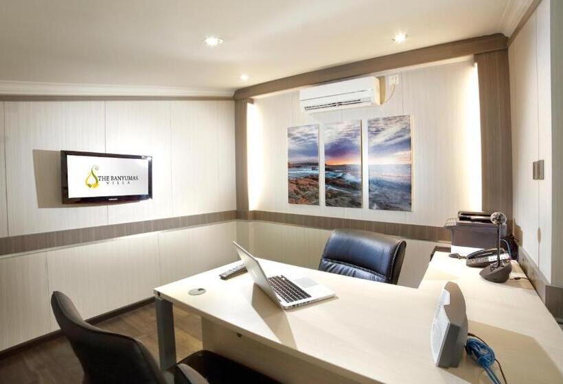 إقامة The Banyumas Villa