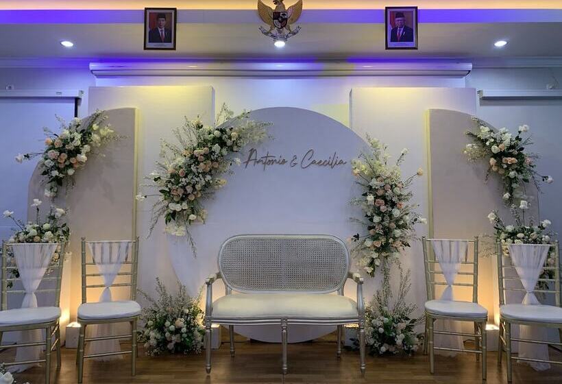 إقامة The Banyumas Villa