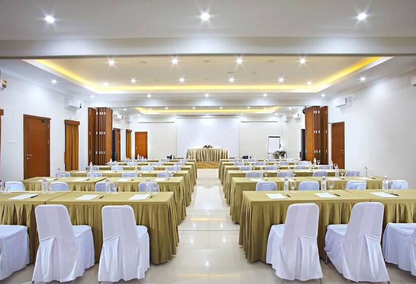 إقامة The Banyumas Villa